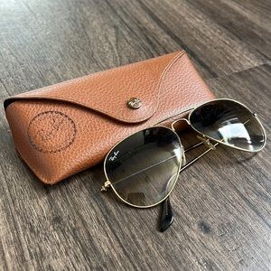 Ray-Ban Aviator Sunglasses with case